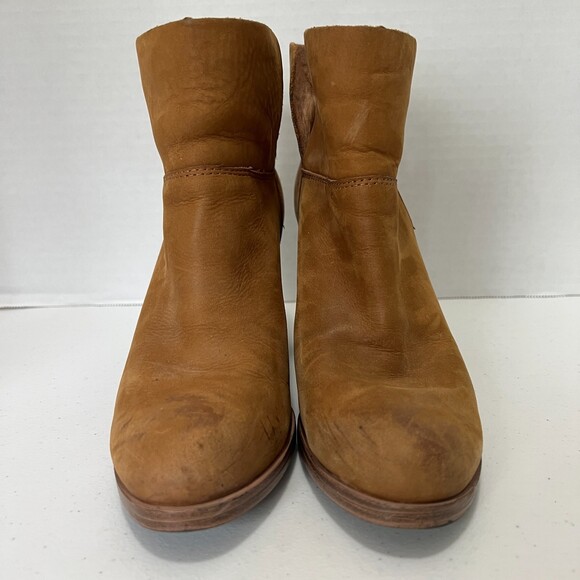 Vince Camuto Helyn Bootie Ankle Boots Tan Brown Leather Stacked Heel Women's 6 M - Picture 3 of 12